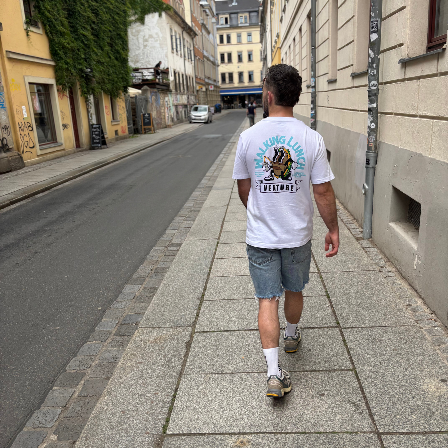 VENTURE T-SHIRT WALKING LUNCH